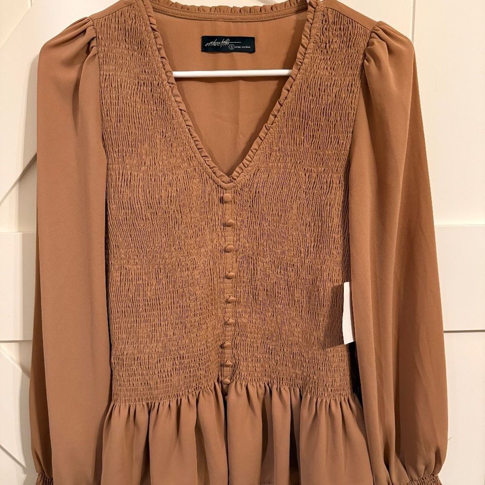 New Women's Small On The Fifth Blouse Long Sleeve Ruffle Bottom V Neck $54 Retai